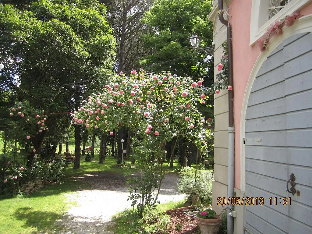 Frühstückspension Villa Arianna B&B Lari